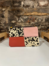 Load image into Gallery viewer, Soruka Zahra Pouch with Zip