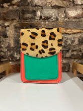 Load image into Gallery viewer, Soruka Aiko Handbag