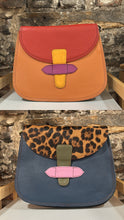 Load image into Gallery viewer, Soruka Paula Reversable Handbag