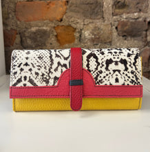 Load image into Gallery viewer, Soruka Half Moon Purse