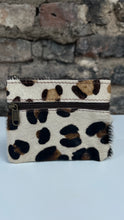 Load image into Gallery viewer, Soruka Ari Coin Pouch with Zip - Animal Print