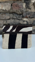 Load image into Gallery viewer, Soruka Ari Coin Pouch with Zip - Animal Print