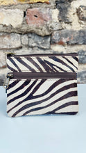 Load image into Gallery viewer, Soruka Ari Coin Pouch with Zip - Animal Print