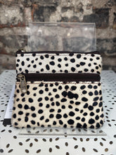Load image into Gallery viewer, Soruka Ari Coin Pouch with Zip - Animal Print