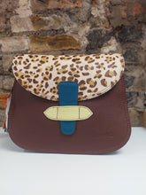 Load image into Gallery viewer, Soruka Paula Reversible Handbag
