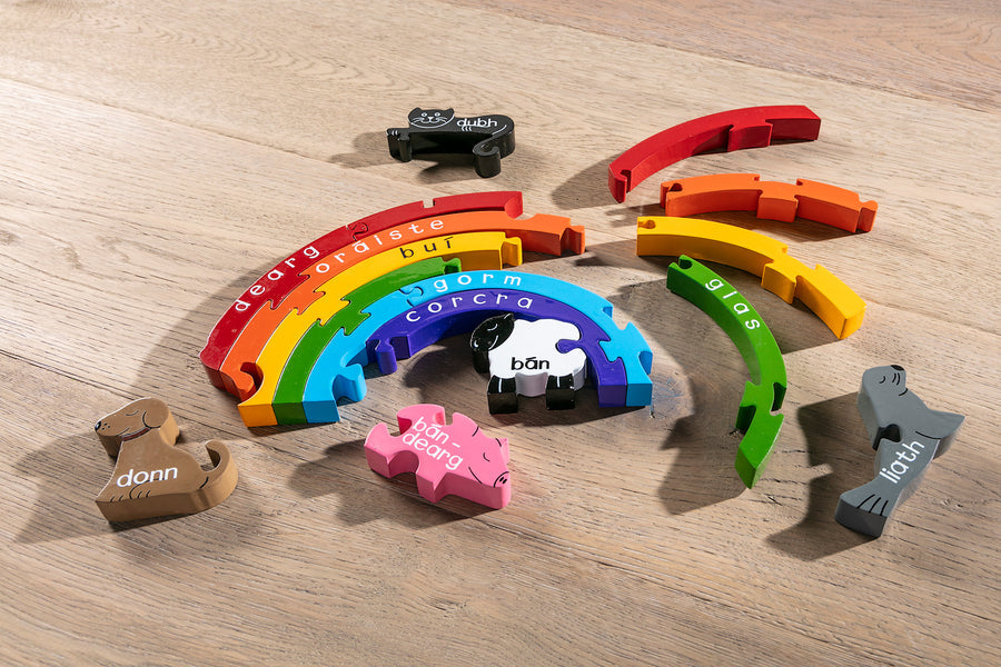 Rainbow Jigsaw Puzzle as Gaeilge