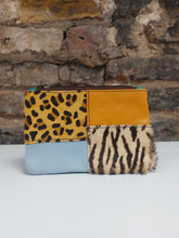 Load image into Gallery viewer, Soruka Zahra Pouch with Zip