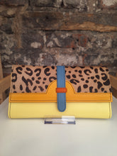 Load image into Gallery viewer, Soruka Half Moon Purse