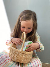 Load image into Gallery viewer, Tender Leaf Wicker Shopping Basket