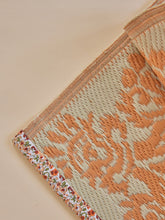 Load image into Gallery viewer, Recycled Plastic Rug in Off White and Coral with Flower Edge
