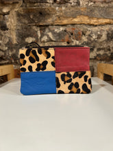 Load image into Gallery viewer, Soruka Zahra Pouch with Zip
