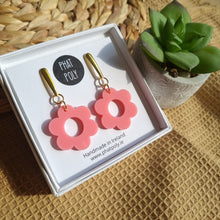 Load image into Gallery viewer, Retro Flower Earrings
