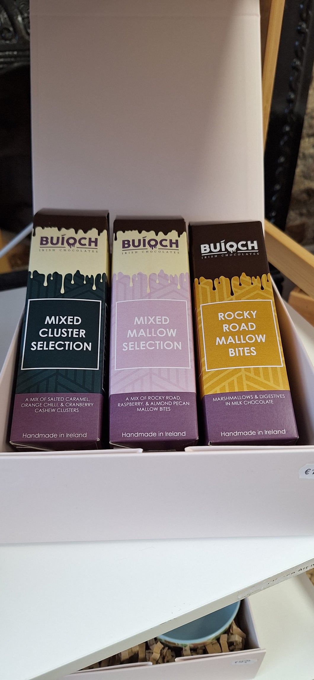 Gift Box 7 - Buíoch Treat Box