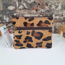 Load image into Gallery viewer, Soruka Ari Coin Pouch with Zip - Animal Print
