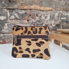 Load image into Gallery viewer, Soruka Ari Coin Pouch with Zip - Animal Print
