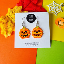 Load image into Gallery viewer, Orange Pumpkin Beaded Earrings
