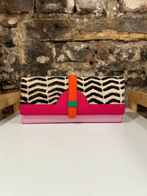 Load image into Gallery viewer, Soruka Half Moon Purse
