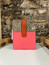 Load image into Gallery viewer, Soruka Josie Cross Body Bag
