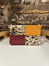 Load image into Gallery viewer, Soruka Zahra Pouch with Zip
