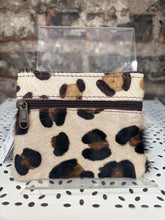 Load image into Gallery viewer, Soruka Ari Coin Pouch with Zip - Animal Print
