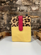 Load image into Gallery viewer, Soruka Josie Cross Body Bag
