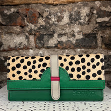 Load image into Gallery viewer, Soruka Half Moon Purse
