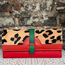 Load image into Gallery viewer, Soruka Half Moon Purse
