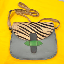 Load image into Gallery viewer, Soruka Paula Reversable Handbag
