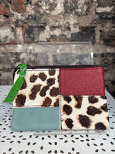 Load image into Gallery viewer, Soruka Zahra Pouch with Zip
