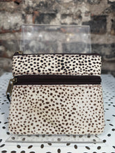 Load image into Gallery viewer, Soruka Ari Coin Pouch with Zip - Animal Print
