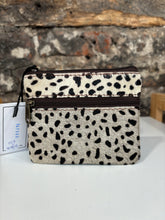 Load image into Gallery viewer, Soruka Ari Coin Pouch with Zip - Animal Print
