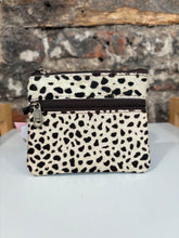 Load image into Gallery viewer, Soruka Ari Coin Pouch with Zip - Animal Print
