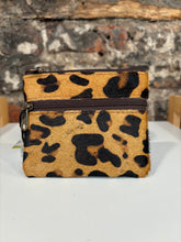 Load image into Gallery viewer, Soruka Ari Coin Pouch with Zip - Animal Print
