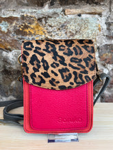 Load image into Gallery viewer, Soruka Aiko Handbag
