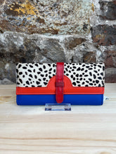 Load image into Gallery viewer, Soruka Half Moon Purse
