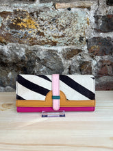 Load image into Gallery viewer, Soruka Half Moon Purse
