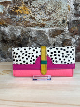 Load image into Gallery viewer, Soruka Half Moon Purse
