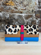 Load image into Gallery viewer, Soruka Half Moon Purse

