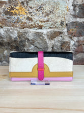 Load image into Gallery viewer, Soruka Half Moon Purse
