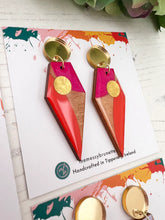 Load image into Gallery viewer, The Messy Brunette Geometric Earrings
