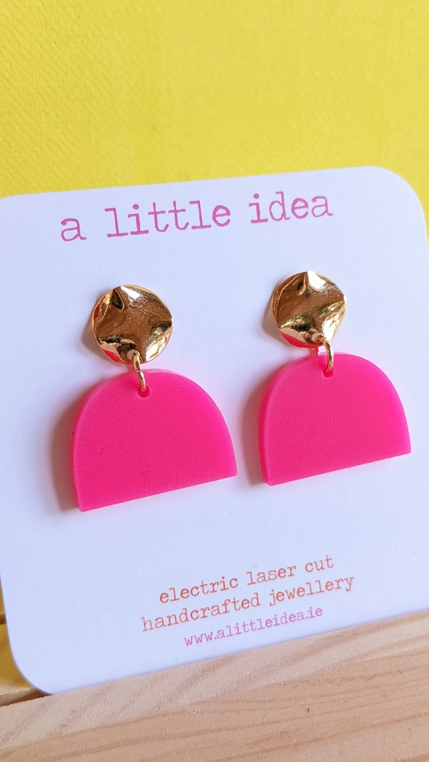'Jayne Mansfield ' by A Little Idea