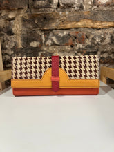 Load image into Gallery viewer, Soruka Half Moon Purse
