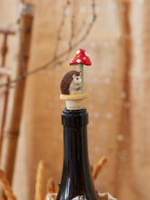 Load image into Gallery viewer, Hedgehog Wine Stopper
