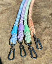 Load image into Gallery viewer, Wild Tails Rope Lead - PEACH
