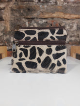 Load image into Gallery viewer, Soruka Ari Coin Pouch with Zip - Animal Print
