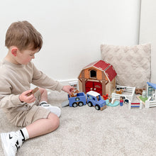 Load image into Gallery viewer, Home Farm Barn Set - with Animals
