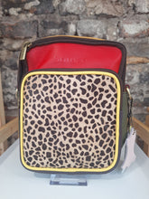 Load image into Gallery viewer, Soruka Allison Crossbody Bag
