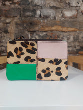 Load image into Gallery viewer, Soruka Zahra Pouch with Zip
