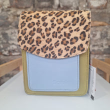 Load image into Gallery viewer, Soruka Aiko Handbag
