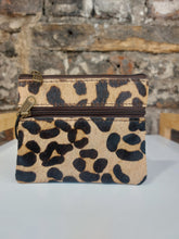 Load image into Gallery viewer, Soruka Ari Coin Pouch with Zip - Animal Print
